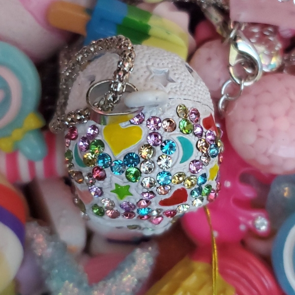 SKULL NECKLACE - Picture 7 of 9